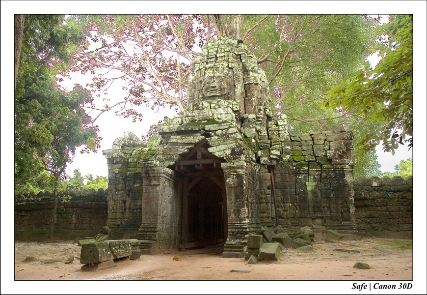 2006 - 07 - Temple angkor - Ta Som 19